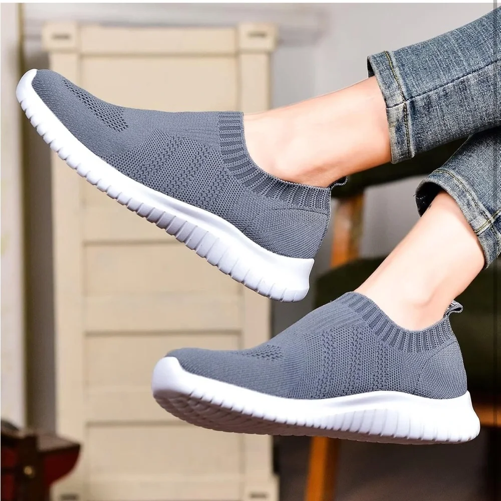 7W NWT-Gray and White Slip-On Sneakers with Knit Upper